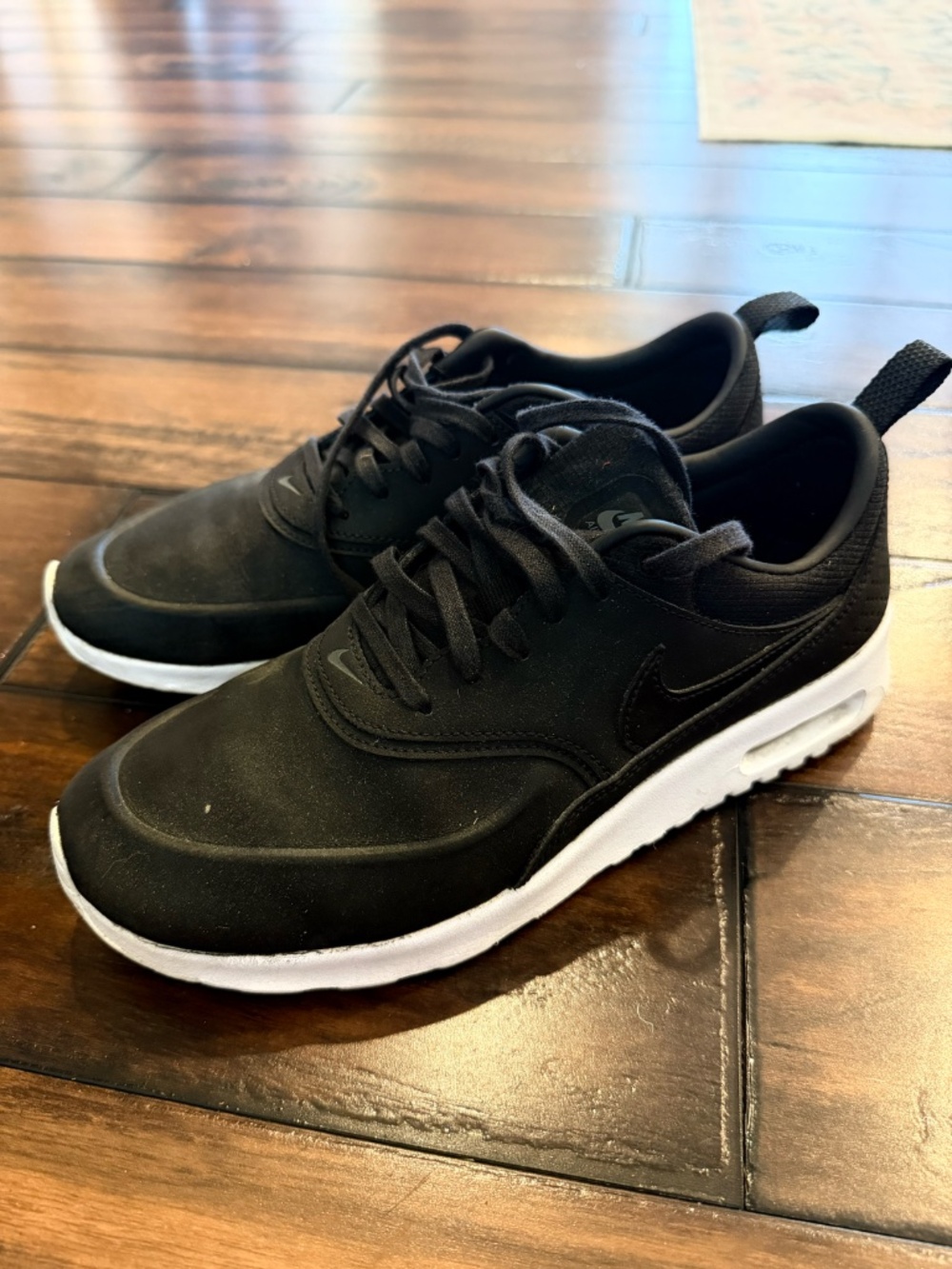 Nike Black Leather Tennis Shoe